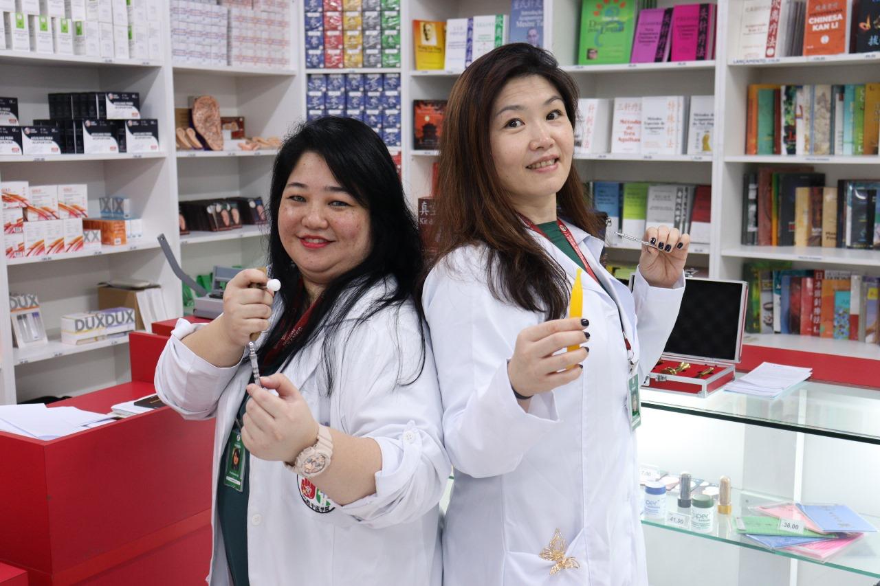 Luciana Saito e Viviane Koide